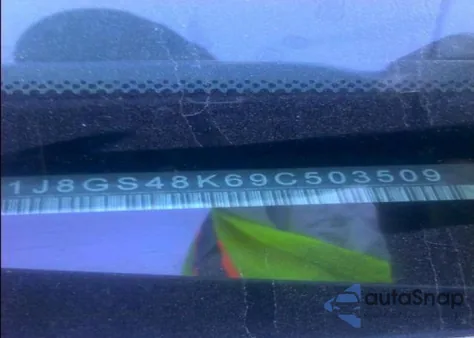 2009 Jeep Grand Cherokee Laredo from USA, damaged, VIN 1J8GS48K69C503509